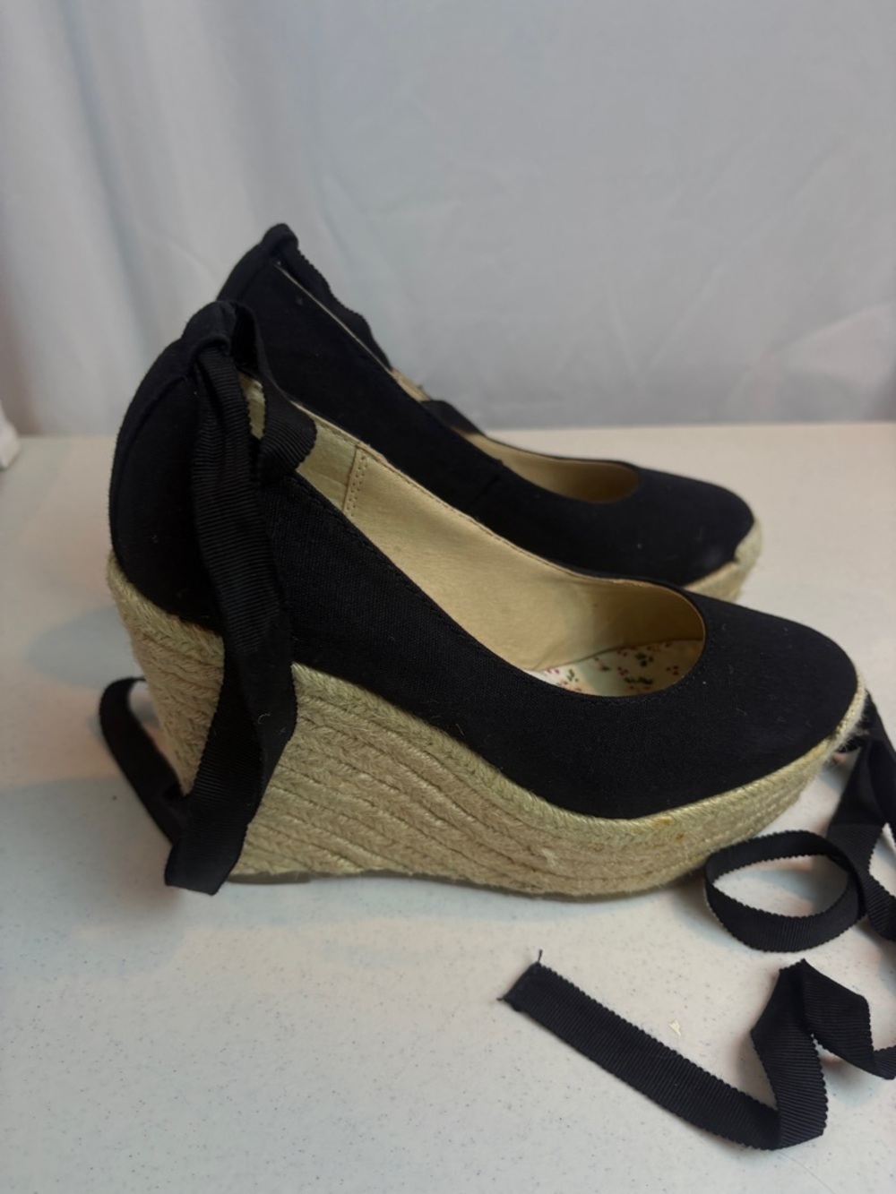 Delicious Black Espadrille Wedge Tie Ribbon Ankle Pumps‎ - Picture 5 of 10